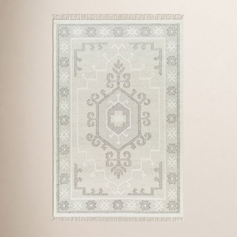 Saber Wool Oriental Indoor Rug, Rectangle 5' x 7'6"