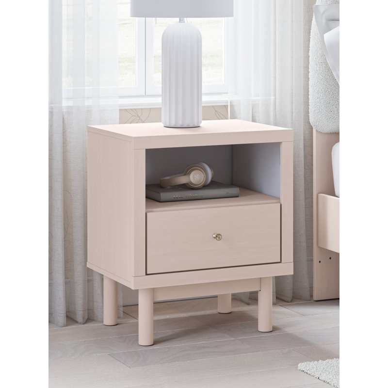 Oki 21.3'' W Nightstand