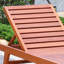 Chaise longue d'extérieur réglable en bois massif