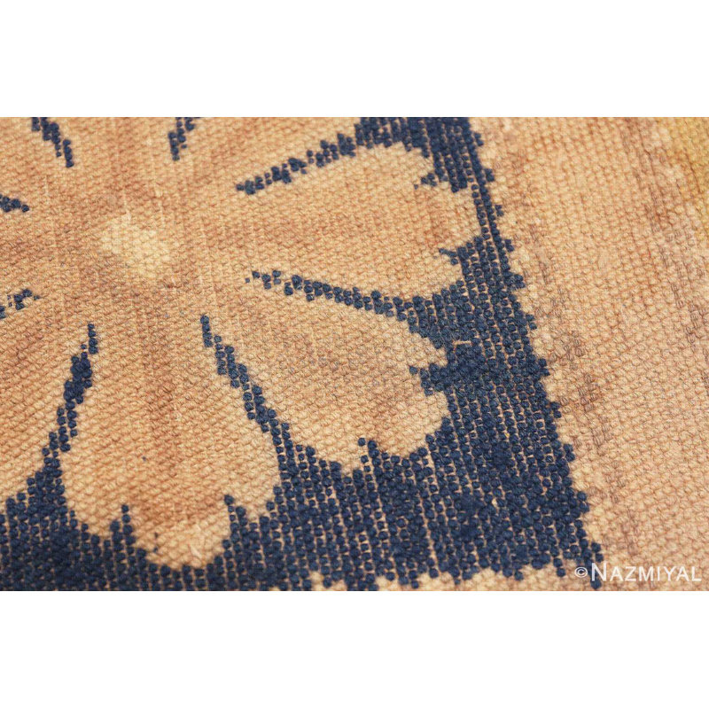 Tapis espagnol antique avec un design céleste