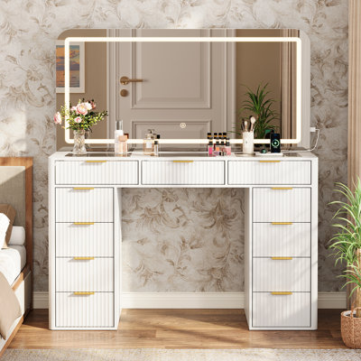 Meuble-lavabo de 47,2 po de largeur avec miroir lumineux à DEL, 8 tiroirs de rangement, station de charge et ports USB, grande coiffeuse pour la chambre à coucher