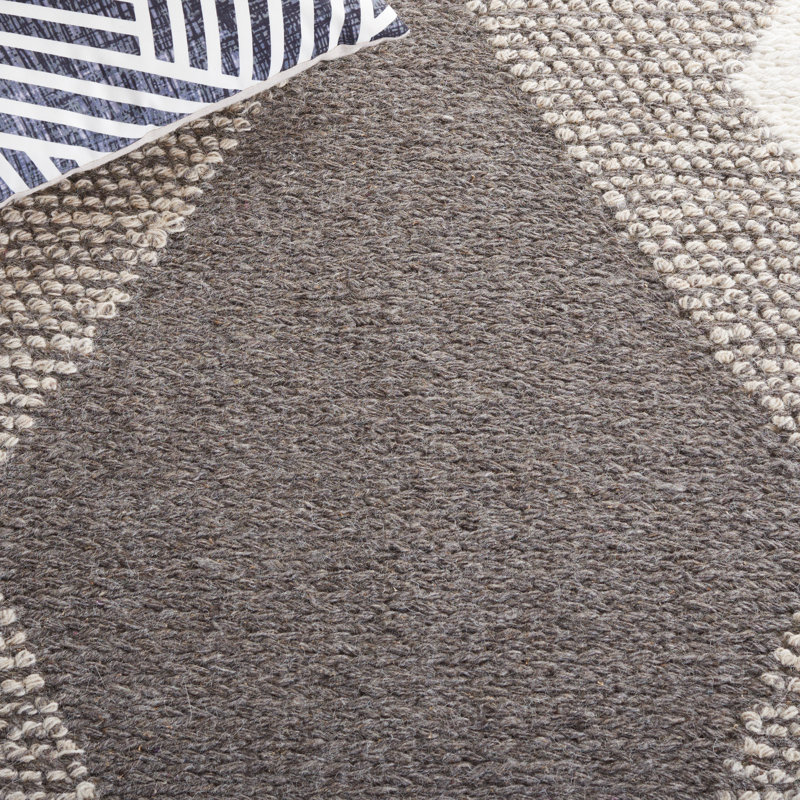 Charvik Geometric Handmade Area Rug in Ivory/Beige, Rectangle 3' x 5'