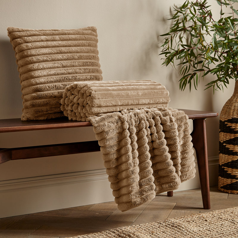 Cosy Ribbed Faux Fur Blanket Throw, Natural