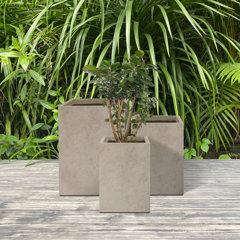 Rosemead Home & Garden, Inc. 17 Wide Kante Modern Concrete/Fiberglass  Indoor Outdoor Planter Pot Charcoal Gray