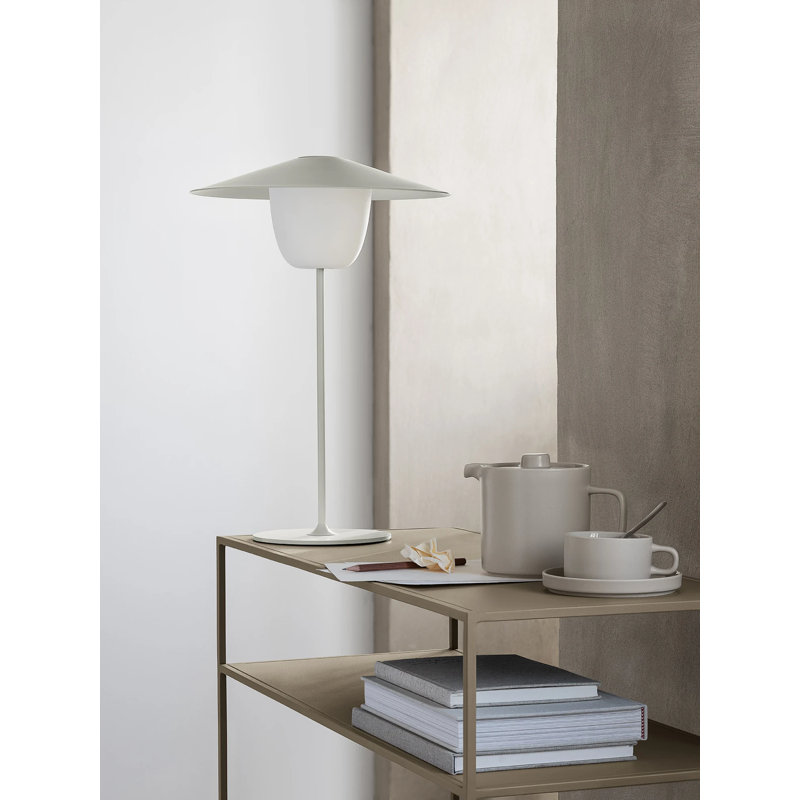 Ani 13" Metal Novelty Table Lamp, White