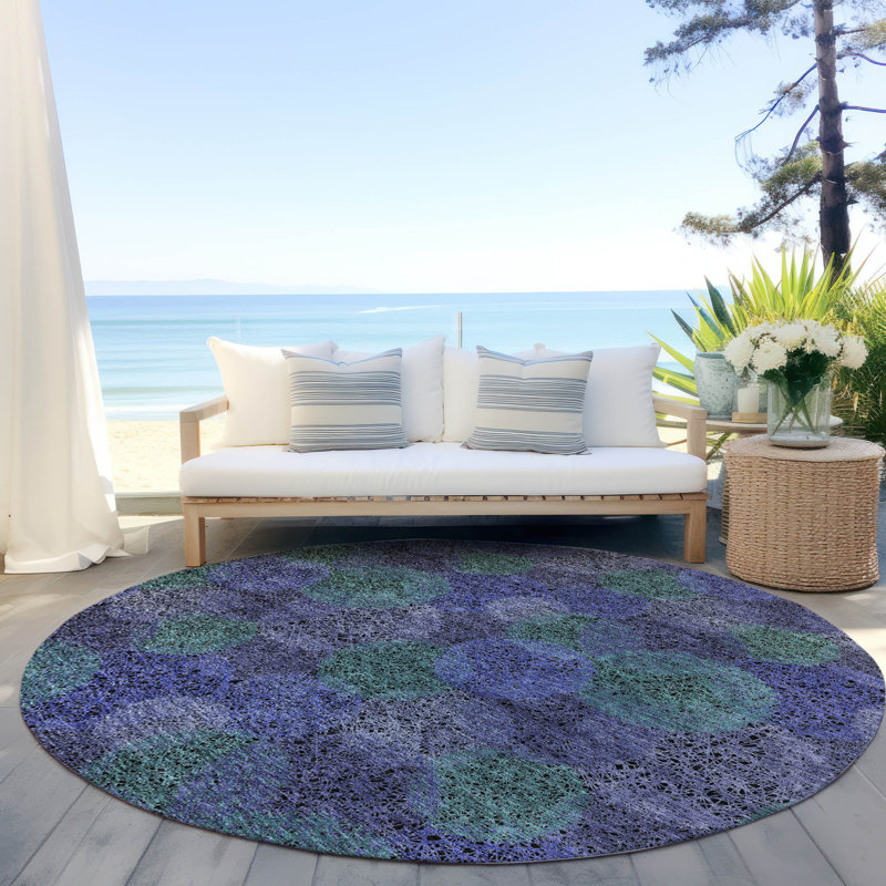 Chayden Washable Geometric Indoor / Outdoor Rug, Round 8'