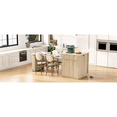 Îlot de cuisine cannelé de 82,6 po avec table de salle à manger escamotable de 51,1 po pour 2 personnes, conception à deux tons, tablettes latérales ouvertes, roulettes verrouillables, plateau en faux marbre extensible, tiroirs double face, réglables