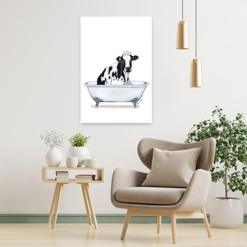 Vache dans une baignoire fantaisiste, art animalier contemporain, H 36 po x l 24 po