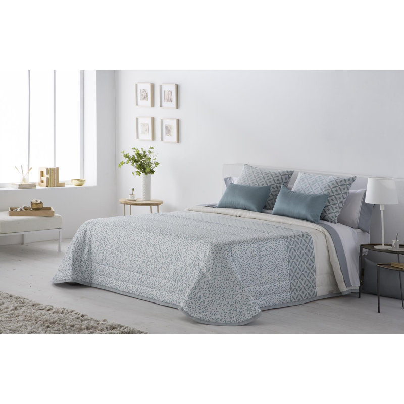 Ikerne Polyester No Pattern Bedspread, 250 x 265 cm, Silver