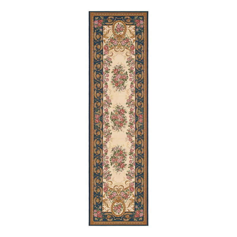 Tapis intérieur / extérieur traditionnel, Tapis de couloir 2 pi 7 po x 10 pi