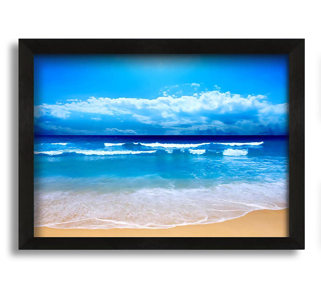 Gerahmtes Wandbild Ocean Waves Lapping On The Perfect Sands