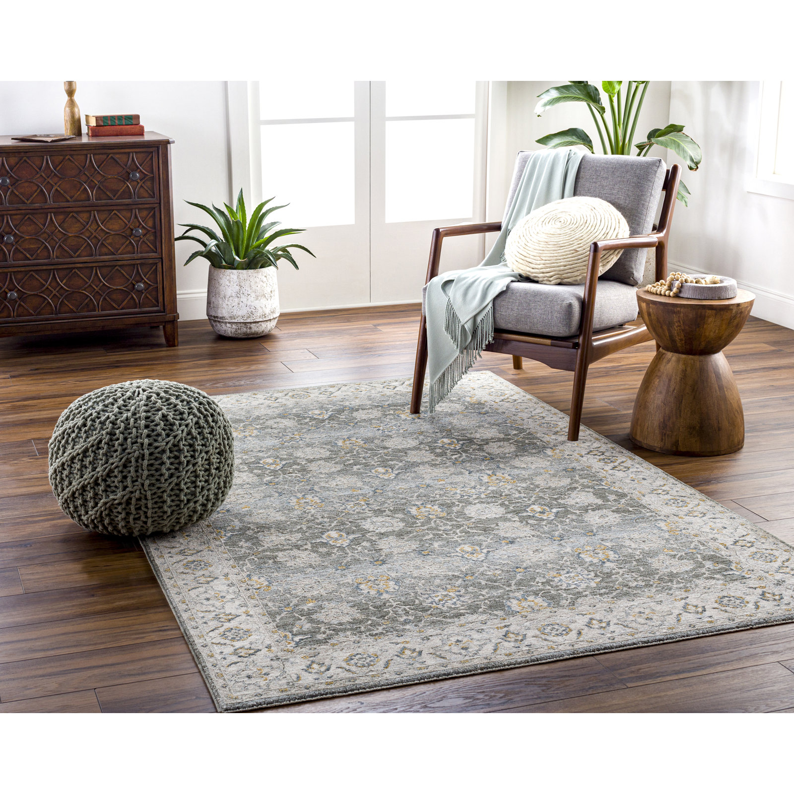 Delyse Oriental Rug, Rectangle 12' x 15'