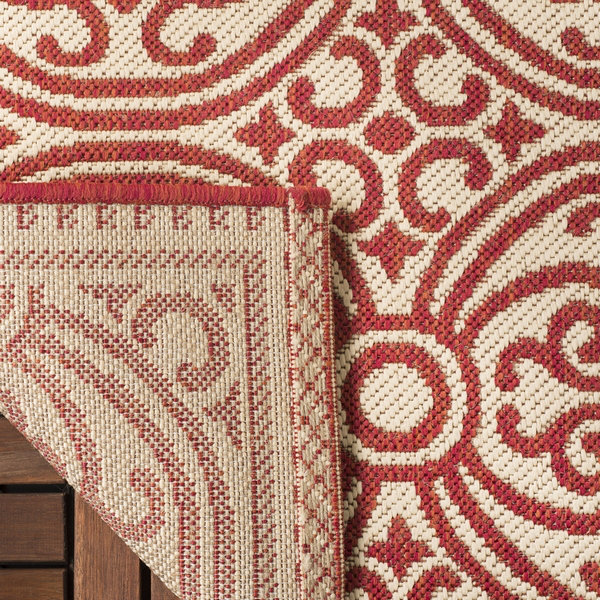 Gilmore Geometric Hand Hooked Indoor / Outdoor Area Rug