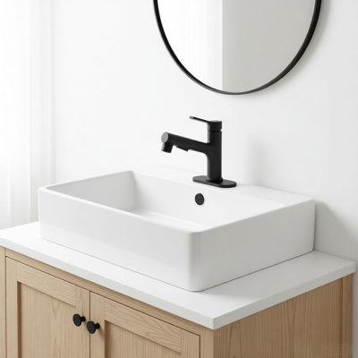 Single Hole Bathroom Faucet with Drain Assembly