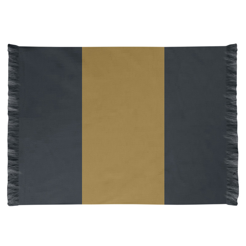 Tapis de zone noire de football jacksonville, Oui