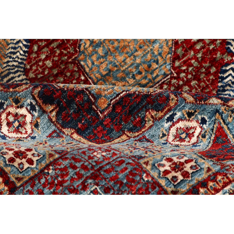 Wool Oriental Area Rug in Navy