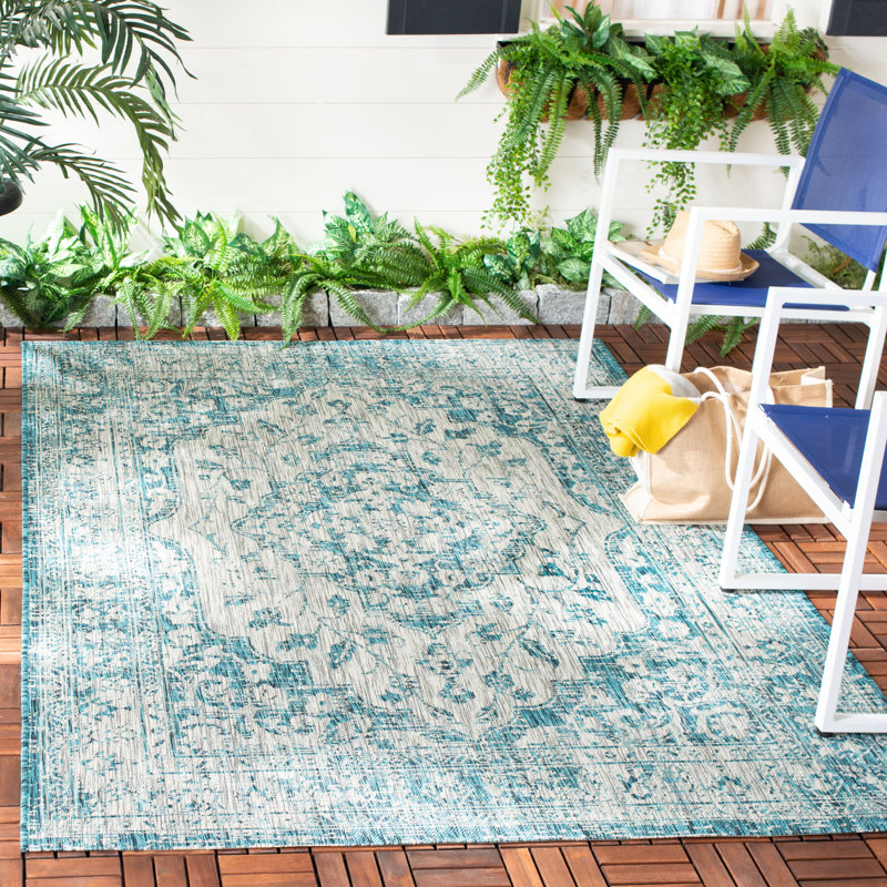 Arneshia Orietal Blue Indoor/Outdoor Area Rug, Rectangle 5'3" x 7'7"