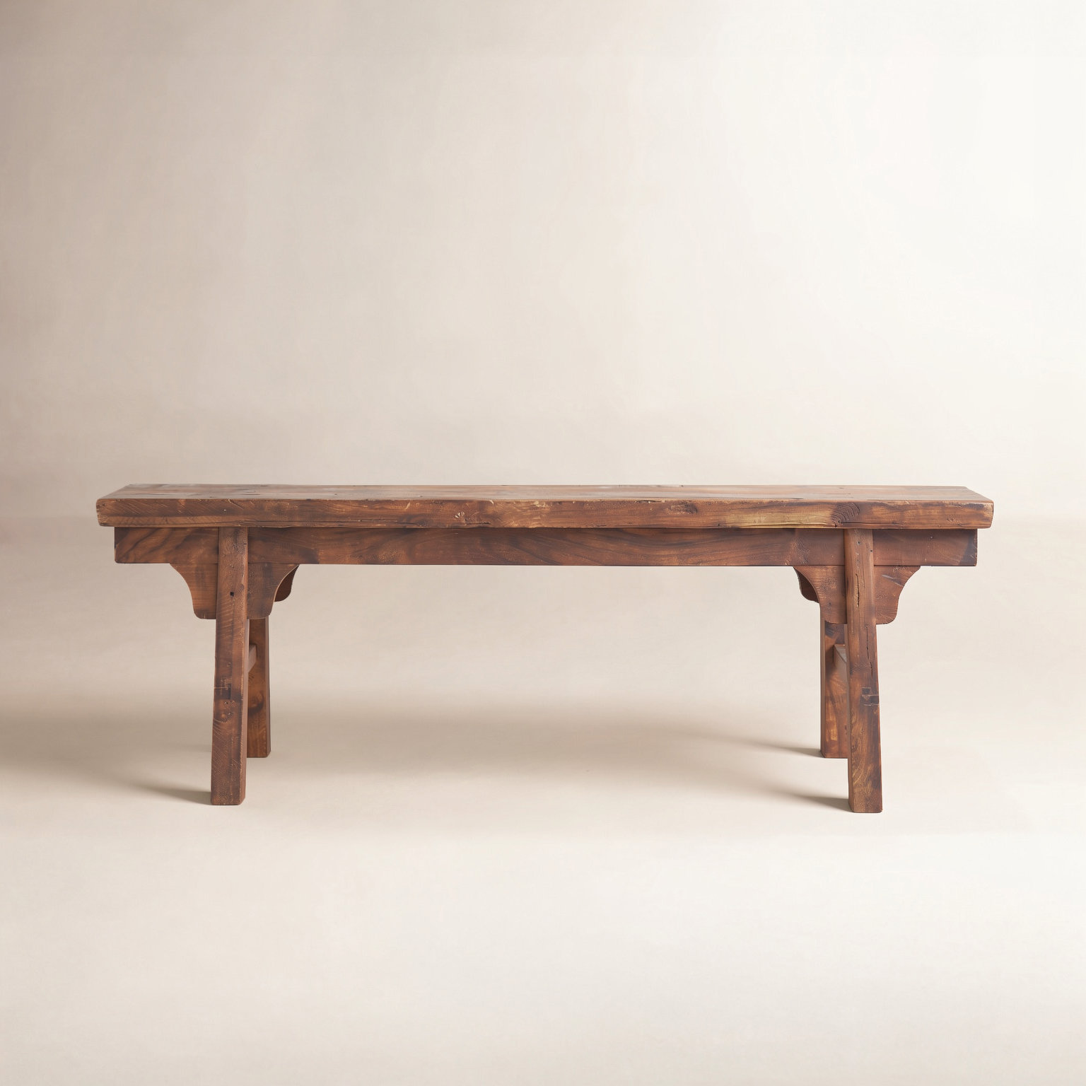Daniella Bench