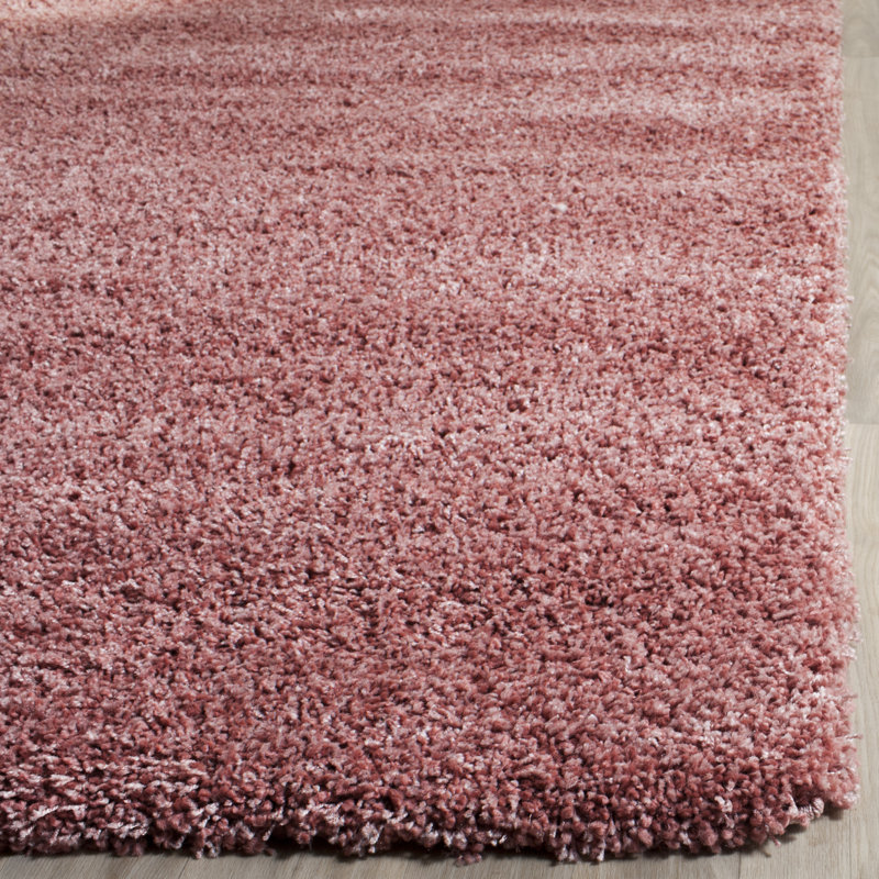 Tapis rose Margit, Rectangle 5 pi 3 po x 7 pi 6 po