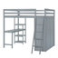 Lit mezzanine gris avec garde-robe, bureau et tablettes - Le décor fonctionnel de la chambre à coucher optimise l'espace