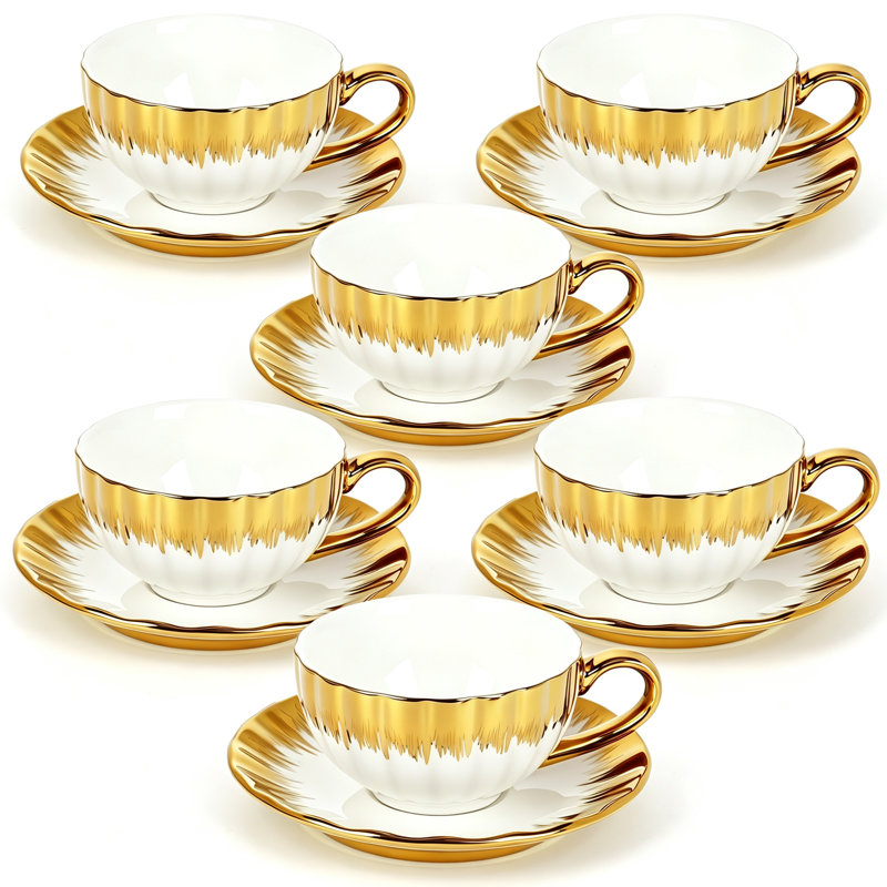 Ensemble de tasse et soucoupe en céramique 3,4 oz avec faîtage vertical et garniture en métal brossé (en forme de citrouille)