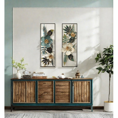 Minimalist frame-style floral wrought iron wall decoration