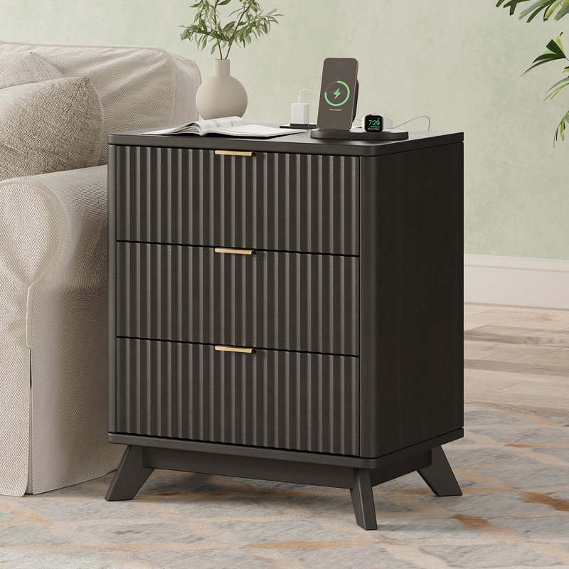 Donati Fluted Nightstand With Charging Station, Black
