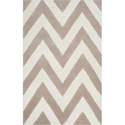 Tapis en laine touffeté à la main Sanyla