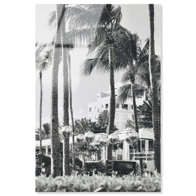 Impression sur disque Disco by the beach par Notoriart, prête à être accrochée