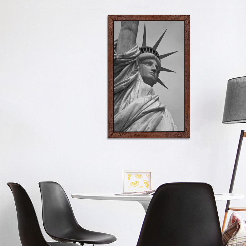 Statue Of Liberty Black And White - Print on Canvas, Wrapped Canvas, 101.6 cm H x 66.04 cm W x 3.175 cm D