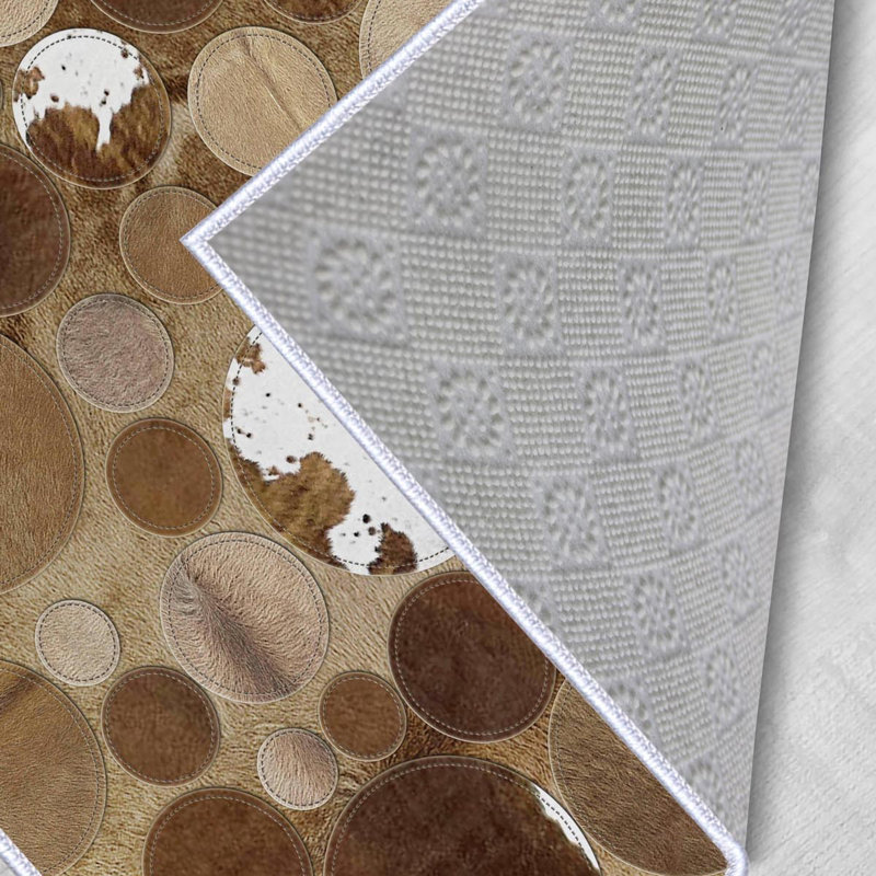 Tapis rectangulaire brun, beige et gris tissé à la machine 2 pi 7 po x 4 pi 11 po