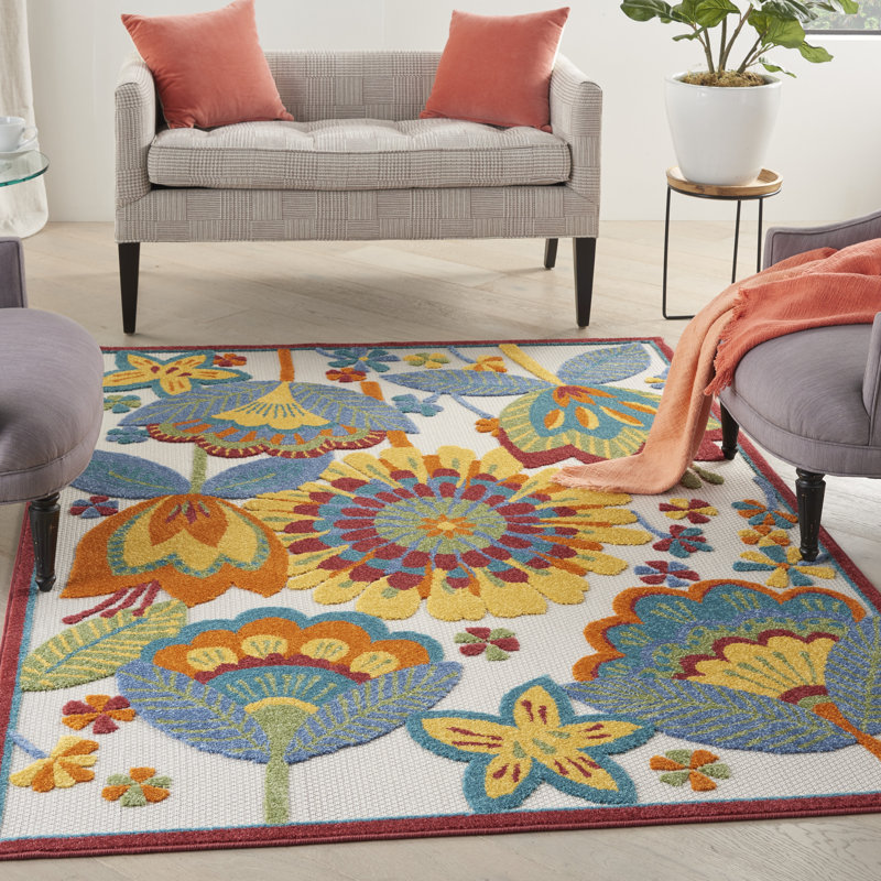 Lusby Floral Indoor Rug, Rectangle 6' x 9'