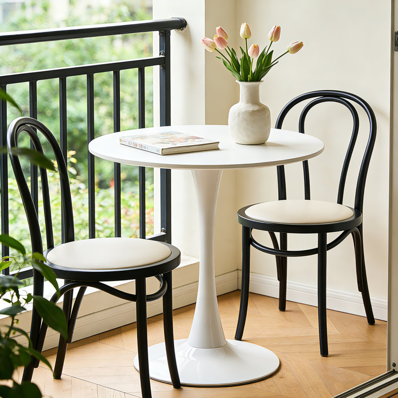Table de salle à manger moderne blanche, plateau en bois aggloméré avec base en métal, parfaite pour les petites cuisines