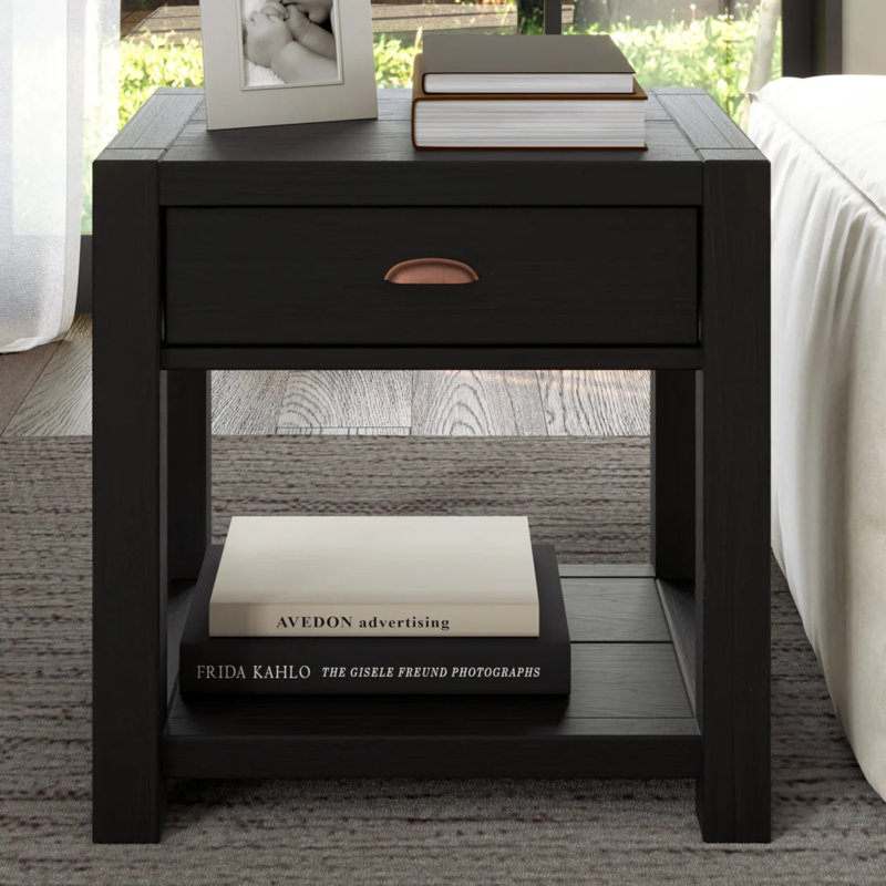 Table de bout en bois massif Montauk, Noir campagnard