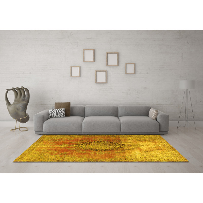 Merchan Performance Oriental Indoor Rug, Round 8'
