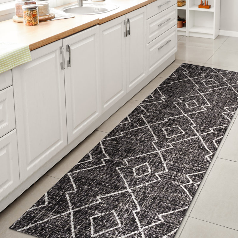 Tapis intérieur / extérieur Wyton Tribal Diamond Trellis, Tapis de couloir 2 pi 2 po x 8 pi