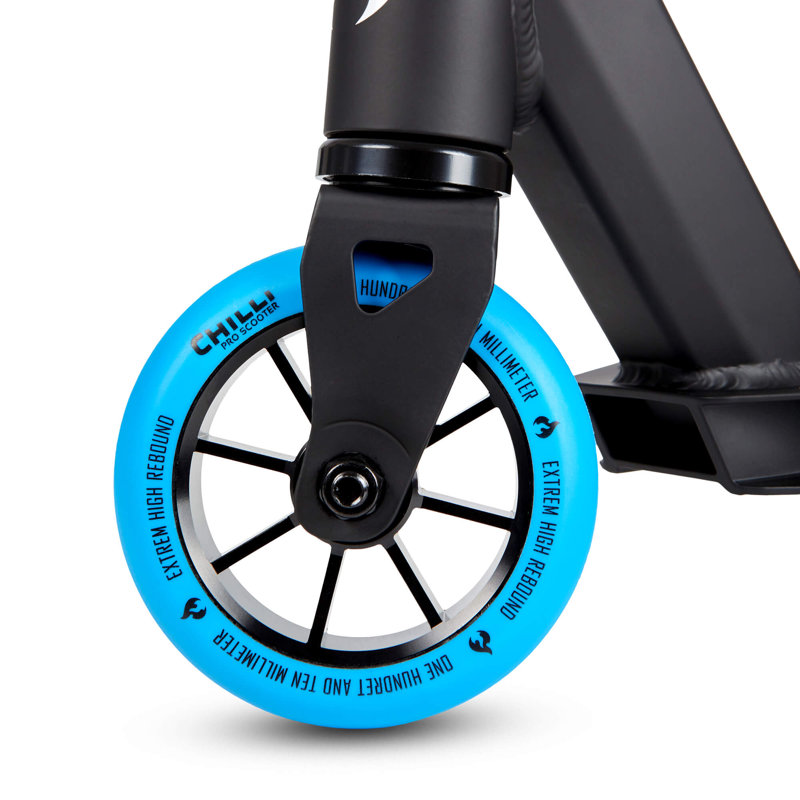 Chilli Base Stunt Scooter, Black/Blue