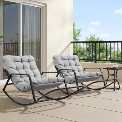 Ensemble de 2 chaises berçantes d'extérieur surdimensionnées avec repose-pieds, chaises berçantes en métal avec coussins épais