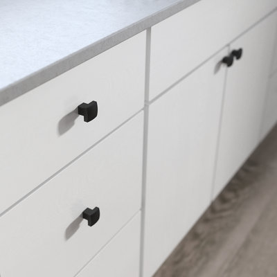1 3/16" Length Square Knob