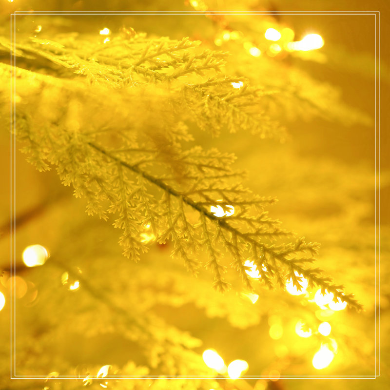 Arbre de Noël artificiel complet 6 pi avec lumières DEL et base en métal