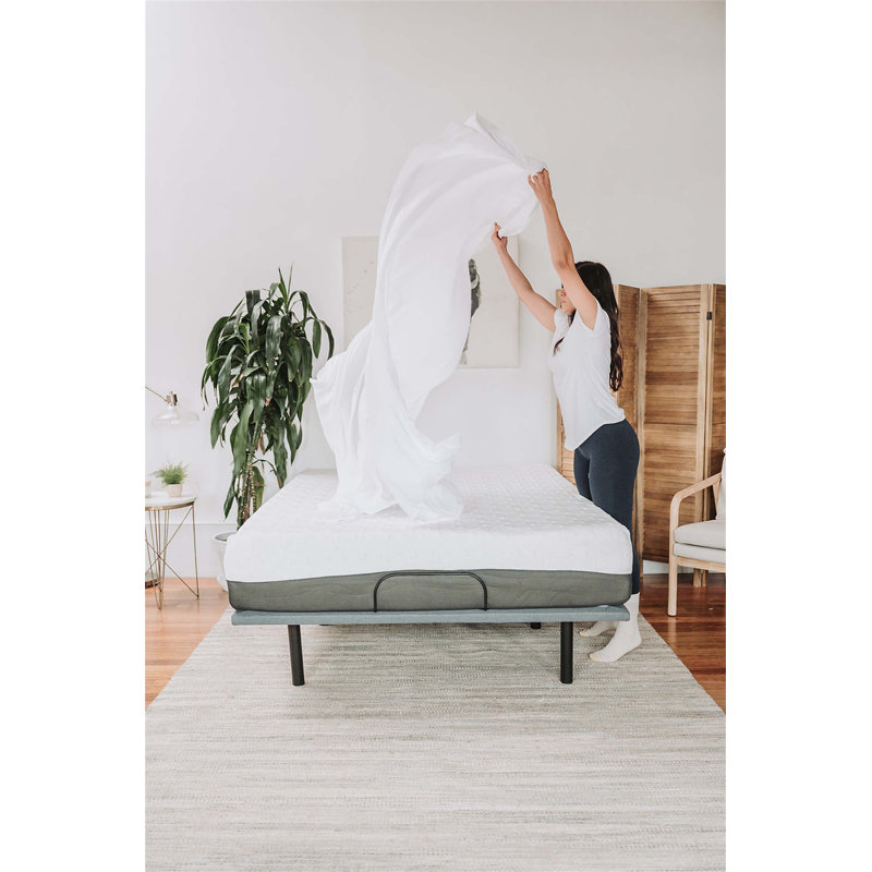 Hypoallergenic Microfiber Sheet Set for a Dreamy Sleep Experience, Twin Sheet Set + 3 Additional Pieces, White