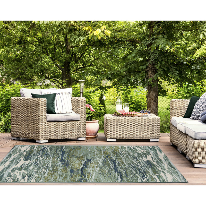 Kincaid Caribe Indoor/Outdoor Area Rug, Rectangle 3'3" x 4'11"