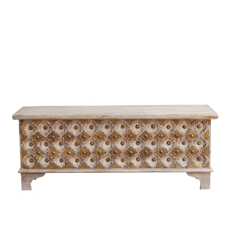 Aleeza Blanket Chest