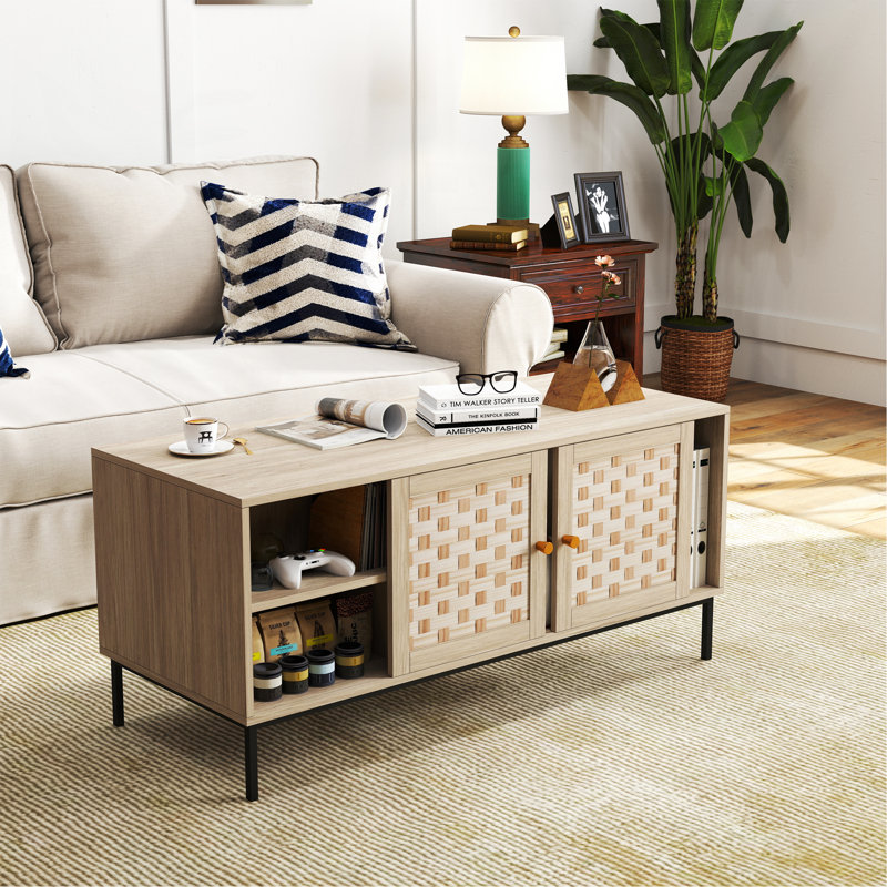 Table basse élégante avec 4 portes coulissantes Veener