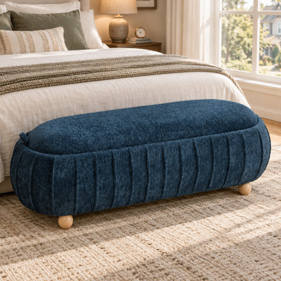 Banc ottoman de rangement sculptural moderne à couvercle rabattable, revêtu de chenille, avec silhouette arrondie et pieds en bois d'hévéa, idéal pour la chambre, le salon, l'entrée et le dortoir.