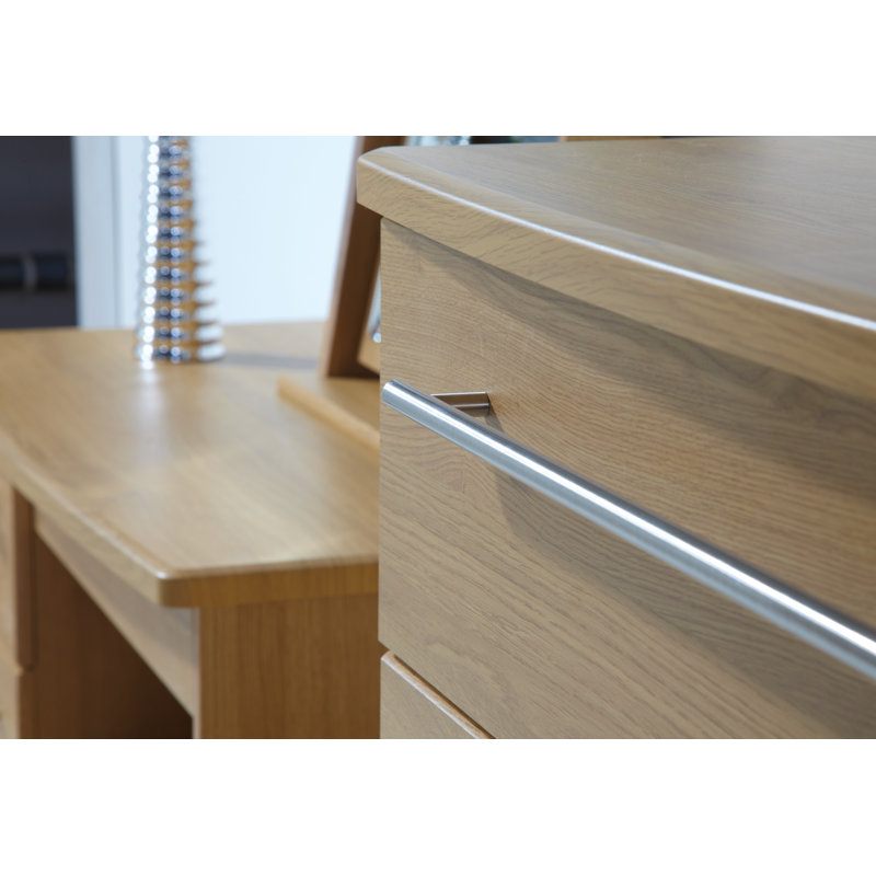 Fully Assembled Lyndale 4 Drawer 76.5Cm W Chest, English Oak