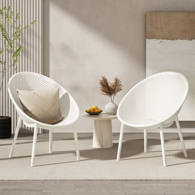 Amariona PP Accent Chair, White