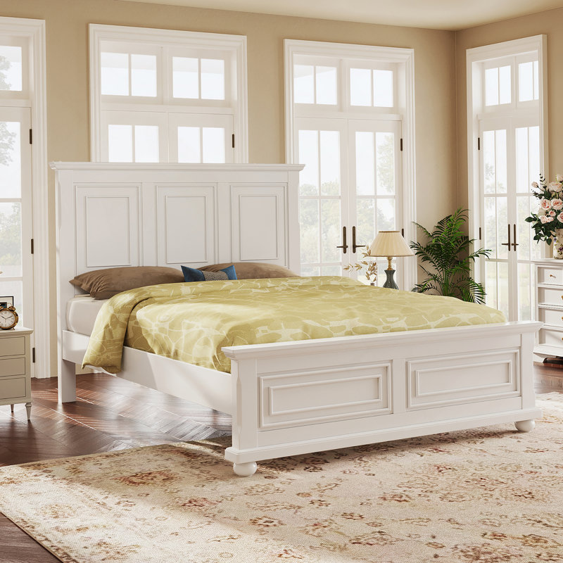 Matheson Traditional Town and Country Style Pinewood Vintage Bed with Headboard and Footboard, King, White