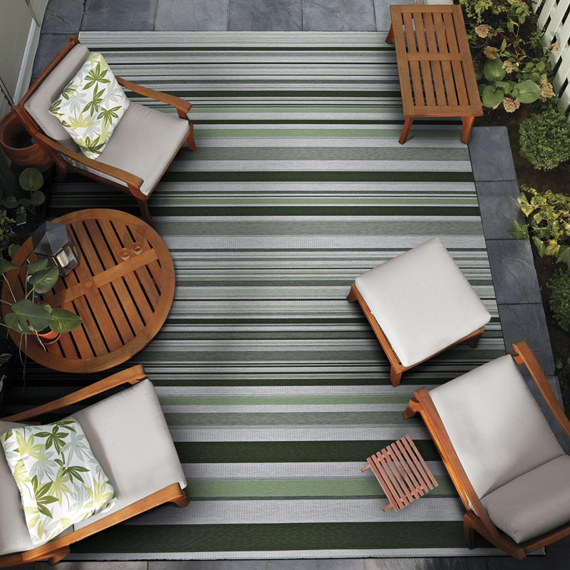 Tapis d'extérieur vert rayé Dolce Performance, Rectangle 4 pi x 5 pi 10 po