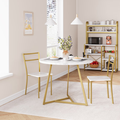 Ensemble de table de salle à manger 3 pièces pour 2 personnes - Design moderne, chaises rembourrées, structure en métal robuste - Idéal pour les salles à manger d'appartement ou de studio, finition en faux marbre, blanc marbre doré